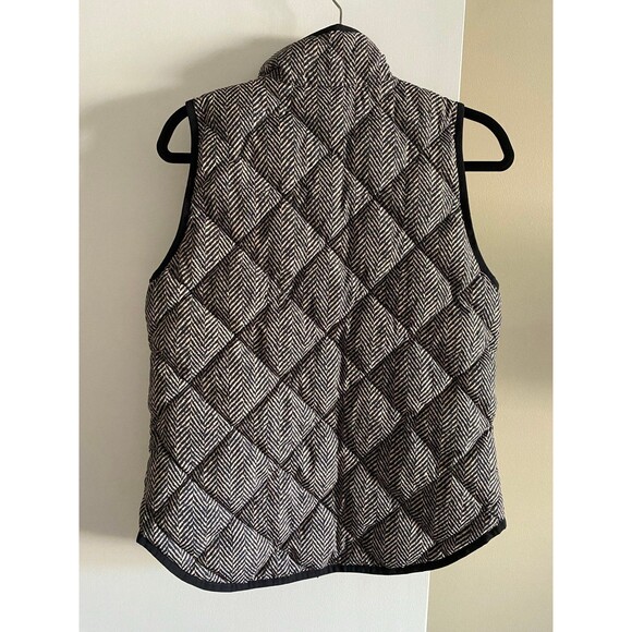 J. Crew Excursion Quilted Down Puffer Herringbone Vest Black White NWOT - Picture 4 of 12